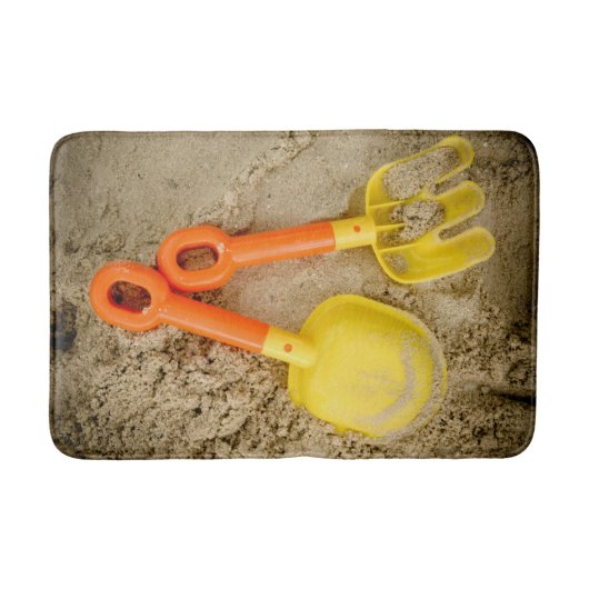 ビーチプリントイエローアンドオレンジサンドトイズ バスマット (正面)