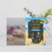 ビーチプール誕生日パーティブロンドボーイサマーフォト 招待状 (スタンド正面)