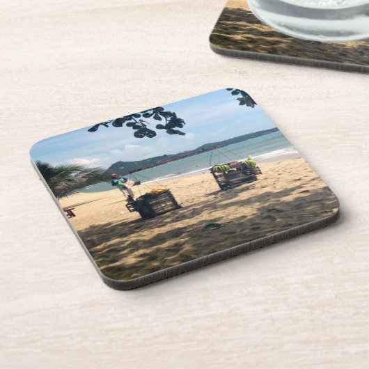 ビーチベンダー…ラマイビーチコサムイアイランド コースター (左側)