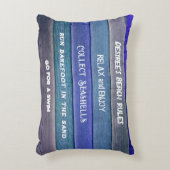 ビーチルー素朴ルブルーティール(緑がかった色)グレイ航海のウッド アクセントクッション (正面(垂直))