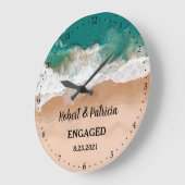 ビーチ婚約したキープサケ婚約2022 ラージ壁時計 (傾斜)