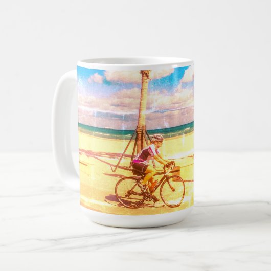ビーチ沿いのサイクリング コーヒーマグカップ (正面左)
