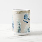 ビーチ海シーシェルブルーnホワイトフェザーズウッド コーヒーマグカップ (中央)