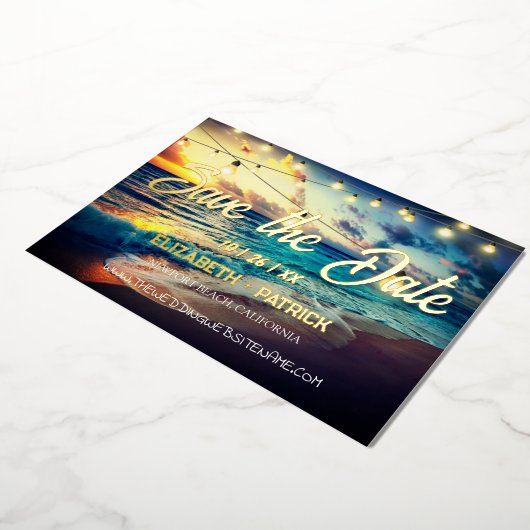 ビーチ海テーマ日付の保存 箔招待状 (回転した状態)