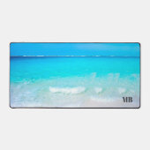 ビーチ海ブルーアイコニック画像モノグラム デスクマット (正面)