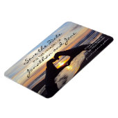 ビーチ海ラブハート結婚式日付を保存 マグネット (左側)