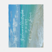 ビーチ結婚式のカスタムでパーソナライズな新婚者 フリースブランケット (正面)