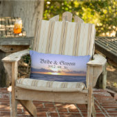 ビーチ結婚式の花嫁及びパーソナライズな新郎の記念品 ランバークッション (椅子)