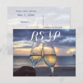 ビーチ結婚式カスタムサンセットオンRSVPポストカード インビテーションポストカード (正面/裏面)