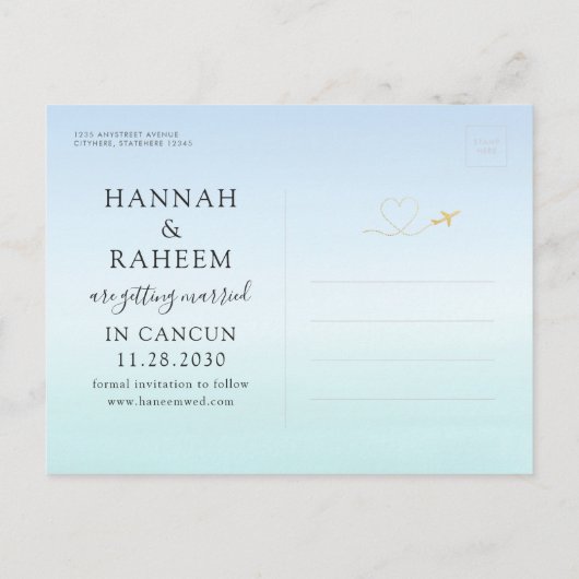 ビーチ結婚式ティール(緑がかった色)ブルーグラデーション日付の保存 案内ポストカード (裏面)