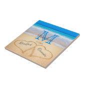 ビーチ結婚式ハートインサンドファミリーモノグラム タイル (側面)