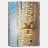 ビーチ結婚式パーソナライズされたビーチハウスカスタム スローブランケット (正面縦)