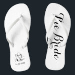 ビーチ結婚式ブライドビーチサンダル ビーチサンダル<br><div class="desc">白黒カスタムのビーチ結婚式ビーチサンダルの新郎新婦。名前と日付でパーソナライズす結婚るカスタマイズか、色を変更したりレイアウトを調整したりしたい場合は更にパーソナライズするもし。</div>