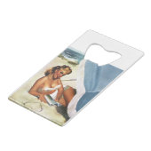 ビーチ美しいピンアップガール クレジットカード栓抜き (正面アングル)