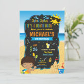 ビーチ バースデー パーティー プール ボーイ サマー ダーク スキン 招待状 (スタンド正面)