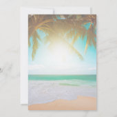 ビーチ、ヤシの木、太陽、ストリングライト、スクリプトの披露宴 招待状 (裏面)