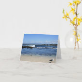 ビーチ、空白のなメッセージカードのカモメ カード (黄色い花)