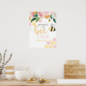 ビーデイ（昆虫）マルハナバチ1stバースデーピンクフローラ ポスター (キッチン)