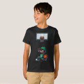 ビーニーを被った自信に満ちたやる気のある少年 Tシャツ (正面フル)