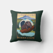 ビーバーおよび山のフード場面ヴィンテージ旅行 クッション (裏面)