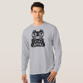 ビーバーのネイティブアメリカンのデザイン Tシャツ (正面フル)