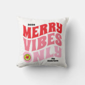 ビーブズオンリーメリーピンクグリーンファミリークリスマス クッション (正面)