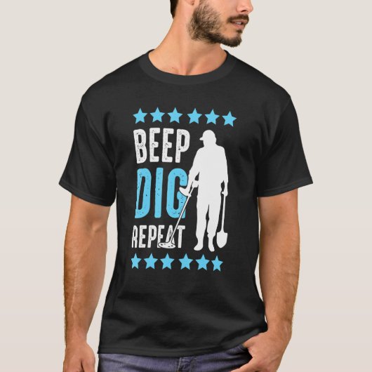 ビープ掘り繰り返し金属検出検出器 Tシャツ (正面)