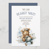 ビーリー待ち飛行機飛んでいるクマ青い赤ちゃんシャワー 招待状 (正面/裏面)