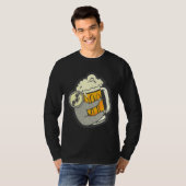 ビールおもしろいの飲み物を抱きしめているナマケモノ Tシャツ (正面フル)