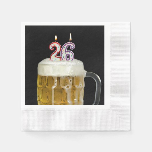 ビールで26歳の誕生日のキャンドル 縁ありカクテルナプキン (正面)