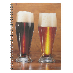 ビールとエールの盛り合わせ ノートブック