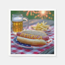 ビールとフライドポテト付き7月4日のホットドッグ