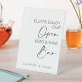 ビールとワインのバー結婚ズ 台座サイン (インサイチュ)