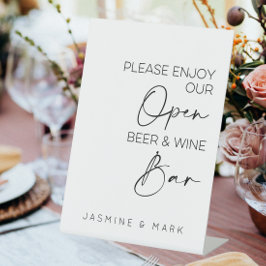 ビールとワインのバー結婚ズ 台座サイン