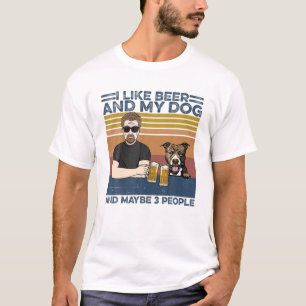 ビールと犬が好きで、3人くらいのお父さん Tシャツ