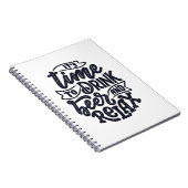 ビールのドリンカービールリラックスと ノートブック (右側)