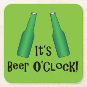 ビールの夕日がヤーダーアームのコースターの上おもしろいに スクエアペーパーコースター (正面)