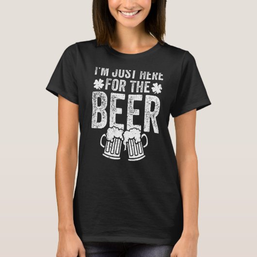 ビールの飲み込み会に来たばかりの聖パトリックの日 Tシャツ (正面)