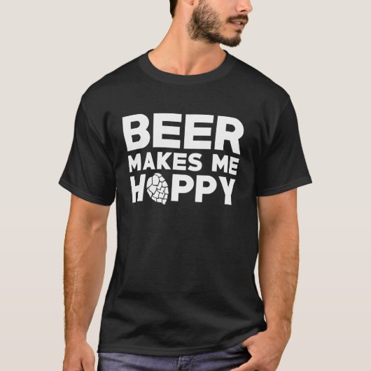ビールは私にホッピーおもしろいなアルコール愛好家Cを飲む Tシャツ (正面)