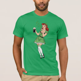 ビールを愛するアイリッシュピンアップ Tシャツ