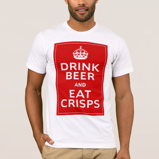ビールを飲み、チップスの~のイギリスのおもしろいを食べて下さい Tシャツ (正面)
