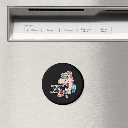 ビールを飲む目しかおもしろい持たないデザイン マグネット (インサイチュ (食洗機))