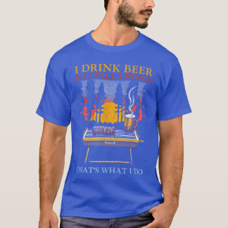 ビールを飲んで物を焼く おもしろバーベキュー ビー Tシャツ
