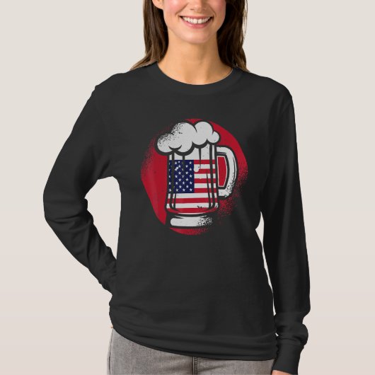 ビールアメリカ国旗7月4日Ind飲祝み Tシャツ (正面)