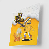 ビールオークロックのビールマグキャラクター スクエア壁時計 (傾斜)