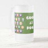 ビールガラスの着色された番号を付けられた玉突の玉 フロストグラスビールジョッキ (正面左)