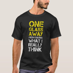ビールシャおもしろいツ男性へ – グラス遠くに1杯(Sa) Tシャツ