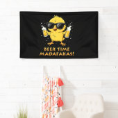 ビールタイムマダファカスおもしろいミームダックグースレトロ 横断幕 (インサイチュ)
