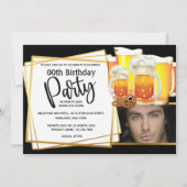 ビールマッグスプレッツェルDIY写真は誕生日黒 招待状 (正面)