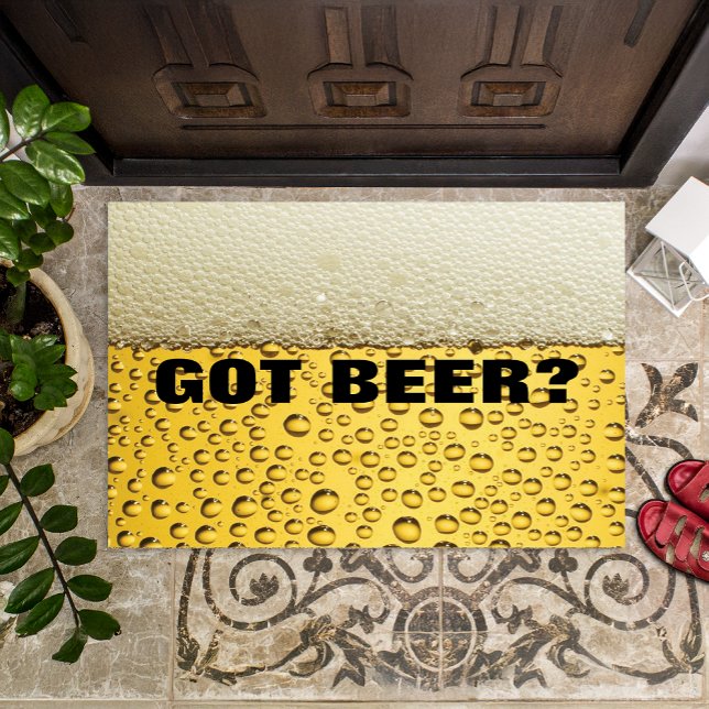 ビールマン得ケーブデコール ドアマット ( It's 5 o'clock somewhere with this extremely funny doormat with an urgent request.)